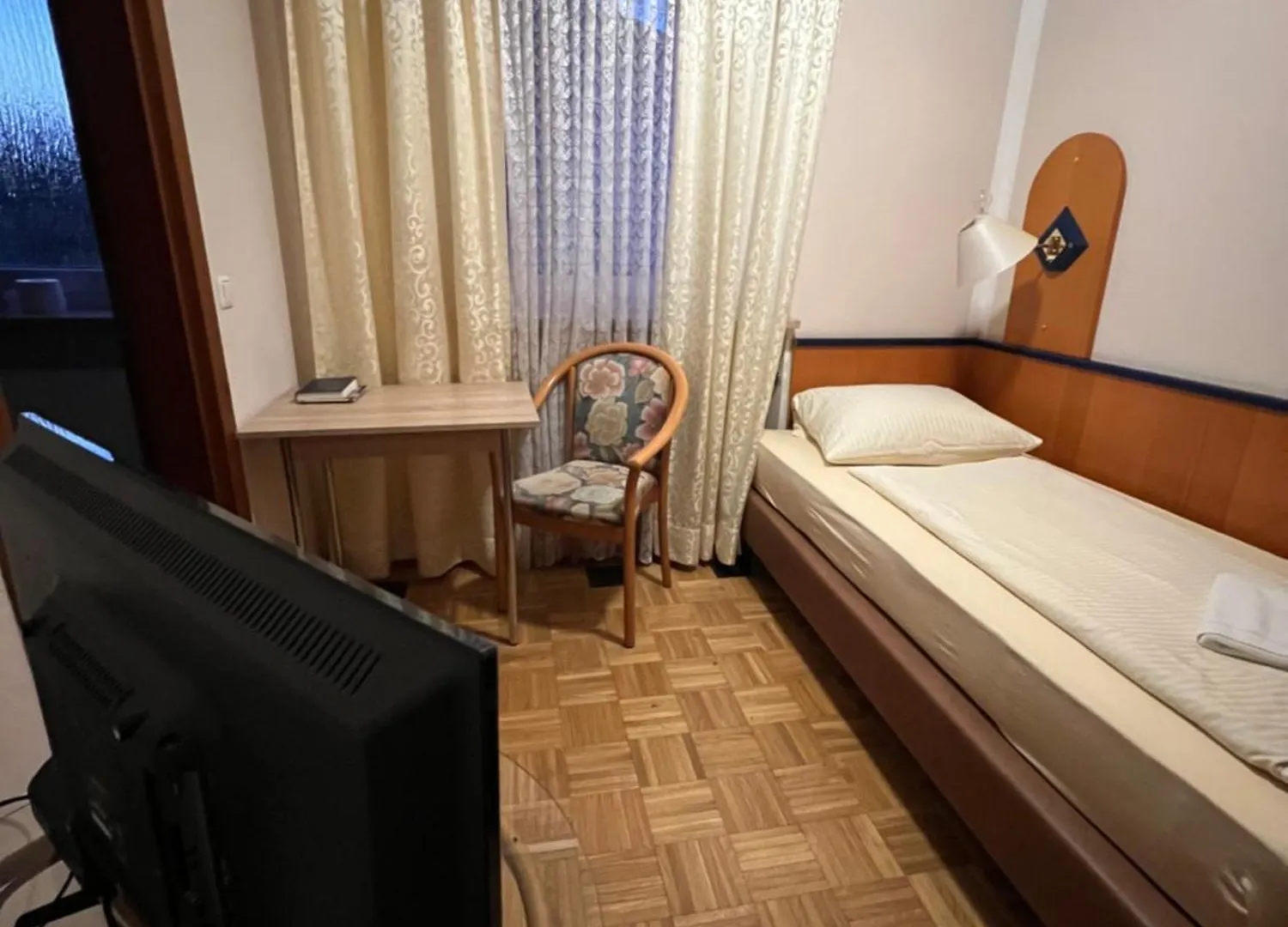 Pension Francesco Nuremberg Guest house
